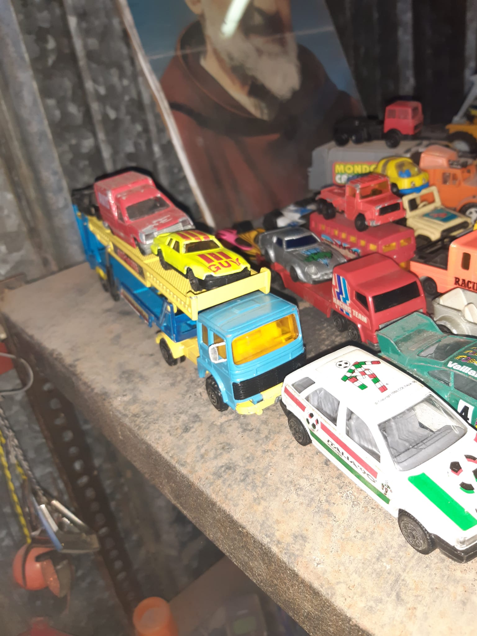 Modellini auto e mezzi