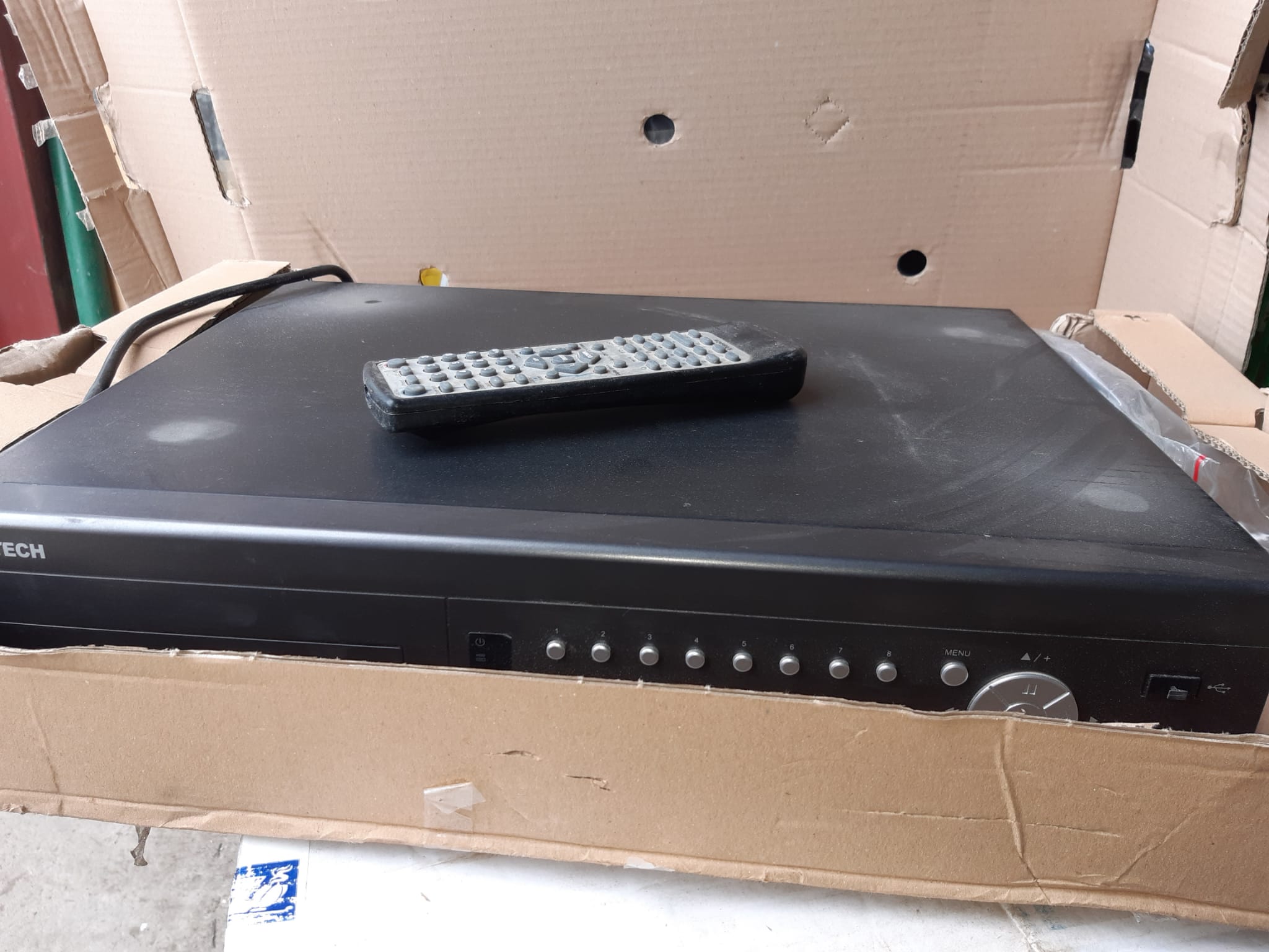 Lettore DVD con telecomando